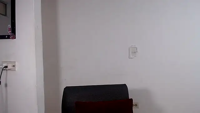 Snapshot of kitty__horny chatting on 09/18/25, 11:34 kitty horny online show from 09/18/25, 11:34