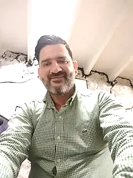 Snapshot of Maxi_TheBigDaddy chatting on 02/16/26, 02:46 Maxi TheBigDaddy online show from 02/16/26, 02:46
