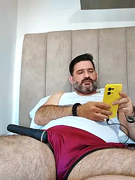 Snapshot of Maxi_TheBigDaddy chatting on 02/27/26, 02:28 Maxi TheBigDaddy online show from 02/27/26, 02:28