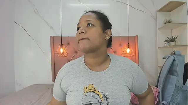 Belle Brunette online show from 07/07/26, 11:58