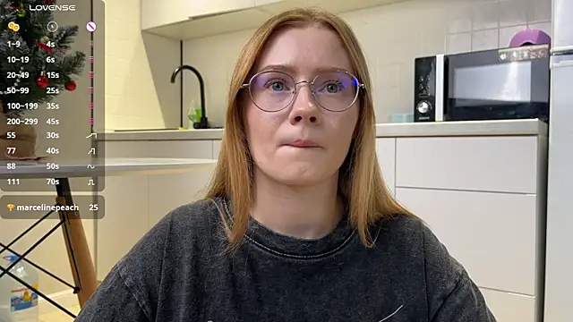 Snapshot of Jaquesxxx chatting on 01/09/25, 04:17 Jaquesxxx online show from 01/09/25, 04:17