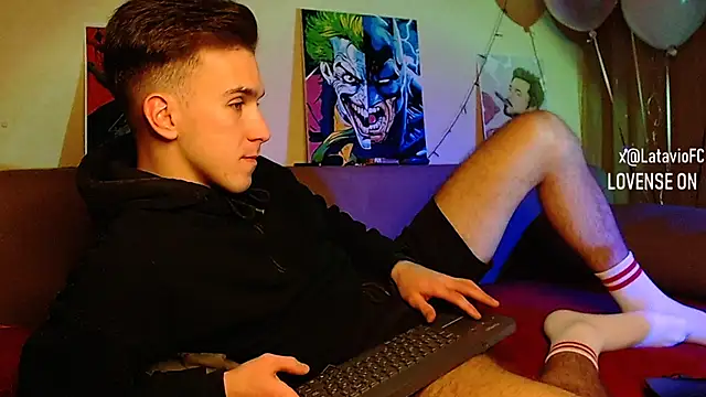 Midnighter  online show from 12/07/24, 02:42