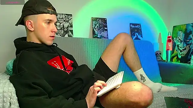 Midnighter  online show from 06/30/26, 12:39