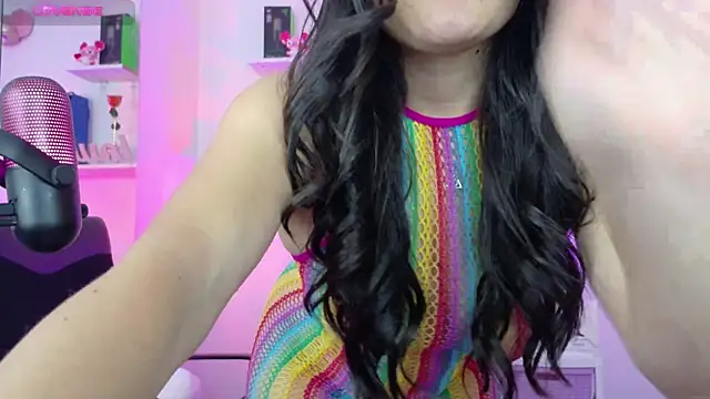 Snapshot of megan_doll2 chatting on 02/09/25, 10:11 megan doll2 online show from 02/09/25, 10:11