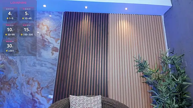 Snapshot of charlottewhitte chatting on 09/24/25, 11:46 charlottewhitte online show from 09/24/25, 11:46