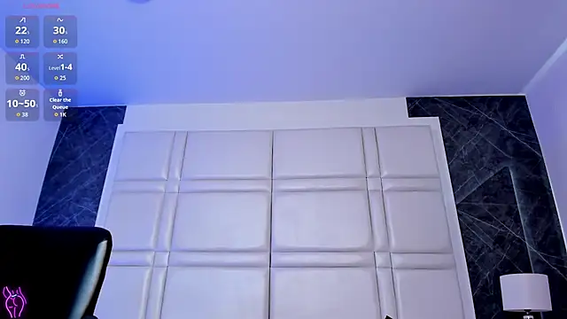 charlottewhitte online show from 06/30/26, 12:06