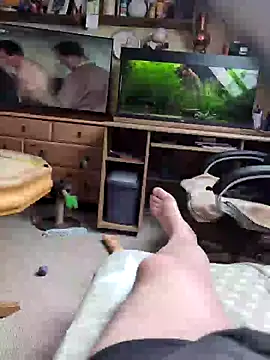 Snapshot of Mariomario0565 chatting on 09/21/25, 10:28 Mariomario0565 online show from 09/21/25, 10:28