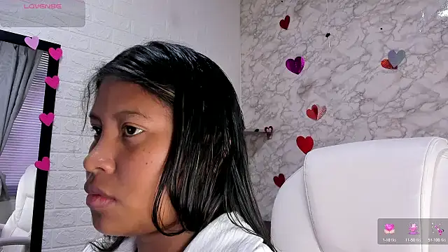 Snapshot of lunahot__07 chatting on 02/20/25, 12:25 lunahot 07 online show from 02/20/25, 12:25