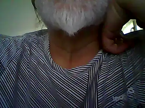 Snapshot of xcimeru chatting on 05/26/26, 01:40 xcimeru online show from 05/26/26, 01:40