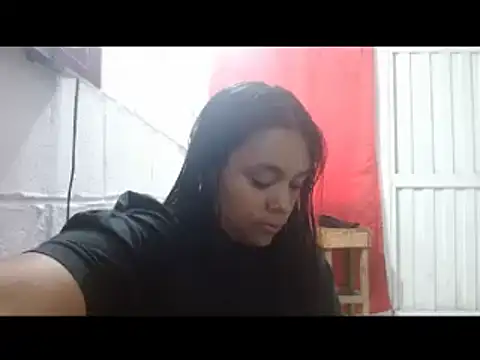 Chiara petterson online show from 02/05/25, 06:37