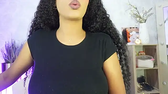 HOTBLACKANDWHITE2 online show from 05/08/26, 04:40