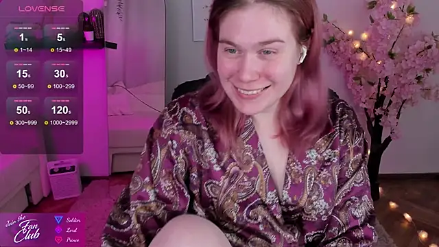 Snapshot of Nancy_Sun_ chatting on 12/17/24, 02:22 Nancy Sun online show from 12/17/24, 02:22