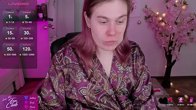 Snapshot of Nancy_Sun_ chatting on 12/17/24, 06:09 Nancy Sun online show from 12/17/24, 06:09