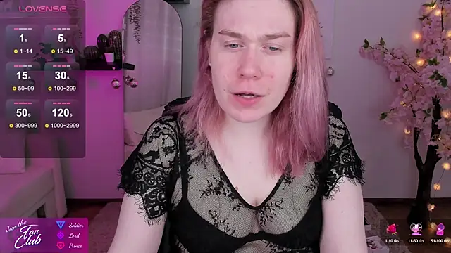 Snapshot of Nancy_Sun_ chatting on 12/18/24, 11:13 Nancy Sun online show from 12/18/24, 11:13