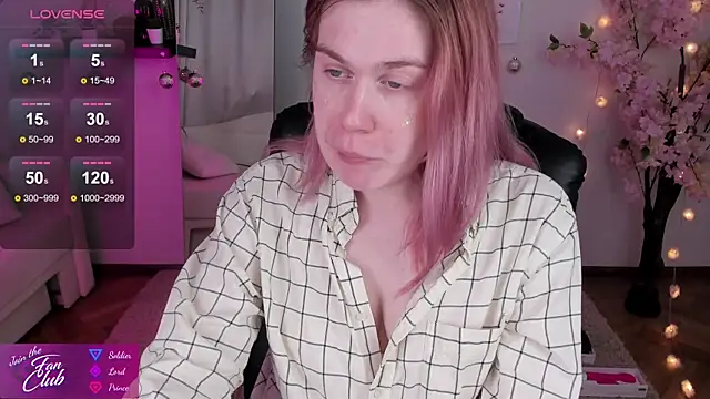 Snapshot of Nancy_Sun_ chatting on 12/19/24, 02:13 Nancy Sun online show from 12/19/24, 02:13