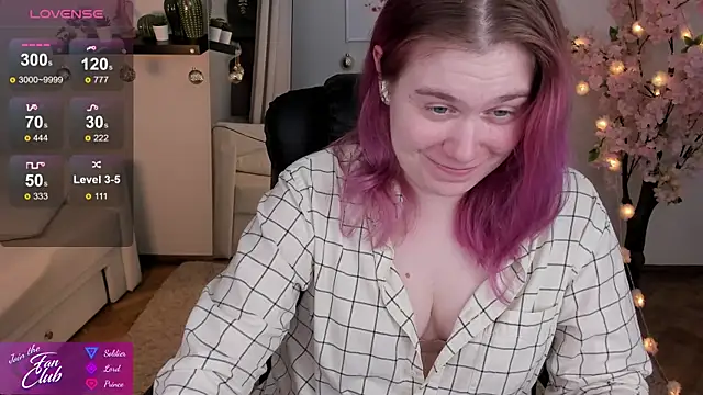 Snapshot of Nancy_Sun_ chatting on 01/04/25, 02:35 Nancy Sun online show from 01/04/25, 02:35