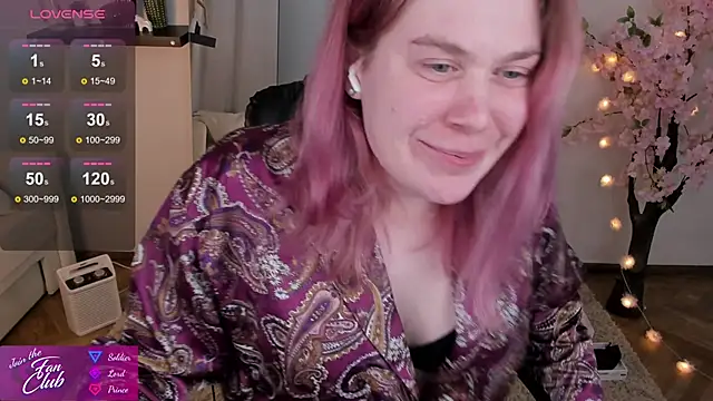 Snapshot of Nancy_Sun_ chatting on 01/16/25, 02:19 Nancy Sun online show from 01/16/25, 02:19