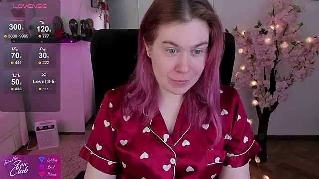 Snapshot of Nancy_Sun_ chatting on 02/19/25, 12:00 Nancy Sun online show from 02/19/25, 12:00