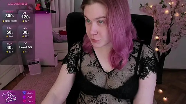 Snapshot of Nancy_Sun_ chatting on 02/20/25, 06:13 Nancy Sun online show from 02/20/25, 06:13