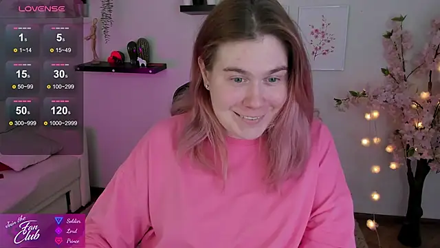 Snapshot of Nancy_Sun_ chatting on 03/20/25, 04:09 Nancy Sun online show from 03/20/25, 04:09