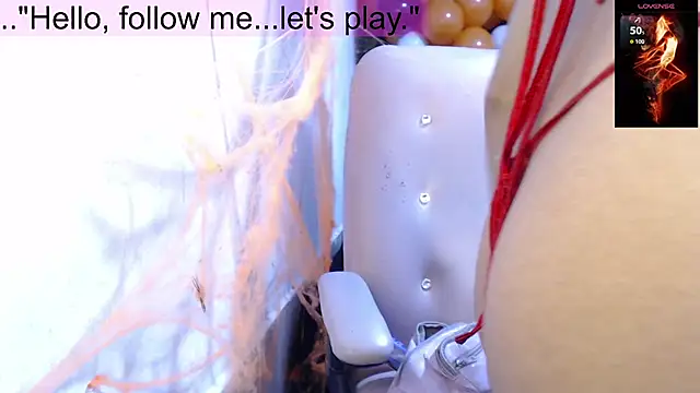 Snapshot of toxxxic_cams chatting on 11/05/25, 10:10 toxxxic cams online show from 11/05/25, 10:10