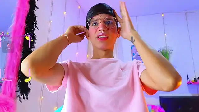 Ariel Femboy  online show from 11/23/25, 07:24