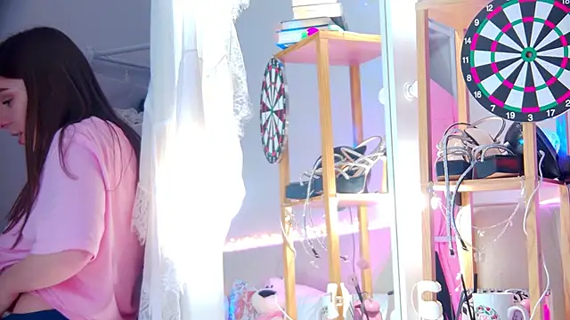 ElisabethDavis online show from 01/31/25, 09:37