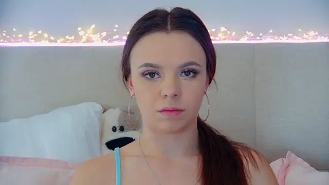 ElisabethDavis online show from 03/19/25, 03:19