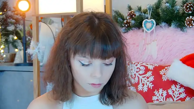 Snapshot of ElisabethDavis chatting on 12/21/25, 03:19 ElisabethDavis online show from 12/21/25, 03:19