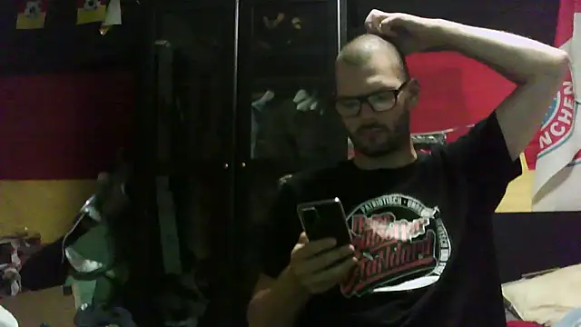 Die-geile-Sau online show from 09/16/25, 07:04