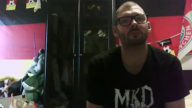 Die-geile-Sau online show from 09/18/25, 03:25