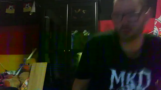 Die-geile-Sau online show from 10/15/25, 08:20