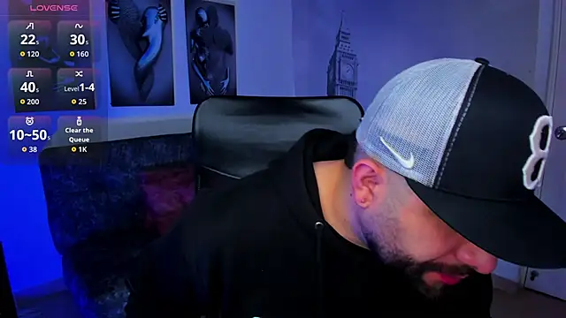 Snapshot of jhon_bear03 chatting on 11/15/25, 11:18 jhon bear03 online show from 11/15/25, 11:18