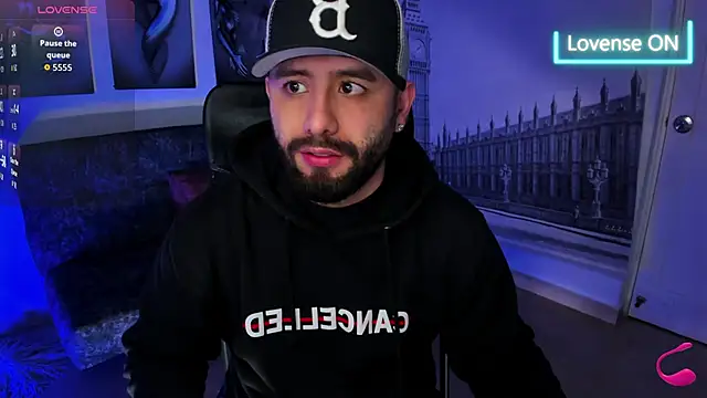 Snapshot of jhon_bear03 chatting on 12/02/25, 11:04 jhon bear03 online show from 12/02/25, 11:04