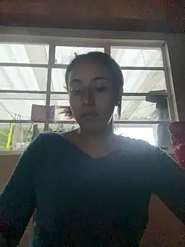 Snapshot of Vaiolet_a chatting on 12/18/24, 10:46 Vaiolet a online show from 12/18/24, 10:46