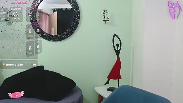 Sofia Franco  online show from 12/06/24, 10:30