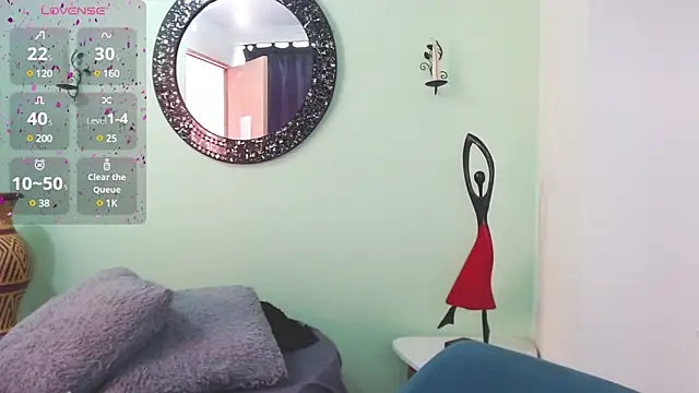 Sofia Franco  online show from 12/13/24, 07:10