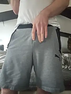 Snapshot of geiler89 chatting on 10/13/25, 12:16 geiler89 online show from 10/13/25, 12:16