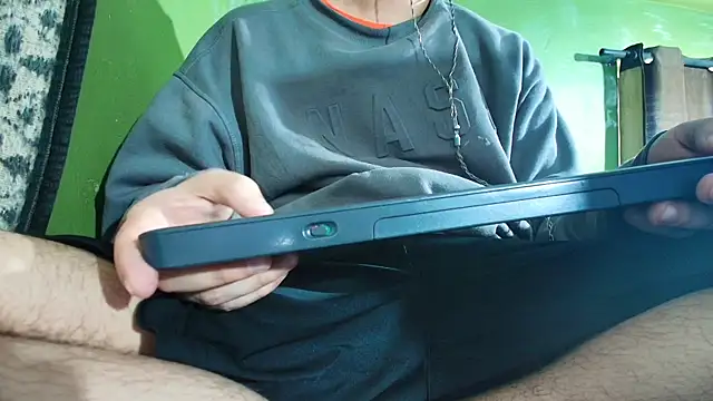 Snapshot of sweet_cock28 chatting on 02/21/25, 06:48 sweet cock28 online show from 02/21/25, 06:48