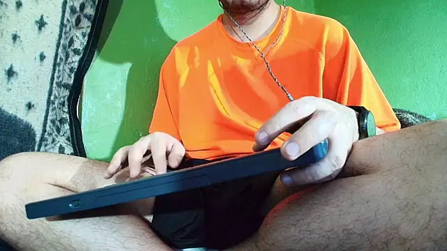 Snapshot of sweet_cock28 chatting on 03/06/25, 07:10 sweet cock28 online show from 03/06/25, 07:10