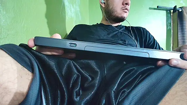 Snapshot of sweet_cock28 chatting on 03/16/25, 05:28 sweet cock28 online show from 03/16/25, 05:28