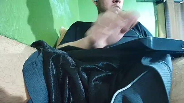 Snapshot of sweet_cock28 chatting on 03/17/25, 06:42 sweet cock28 online show from 03/17/25, 06:42