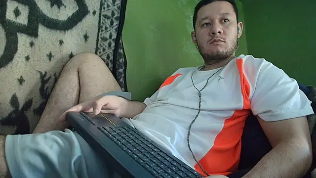 Snapshot of sweet_cock28 chatting on 11/02/25, 02:30 sweet cock28 online show from 11/02/25, 02:30