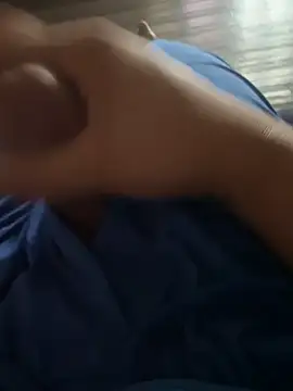 Snapshot of Asronrandon chatting on 09/13/25, 05:02 Asronrandon online show from 09/13/25, 05:02