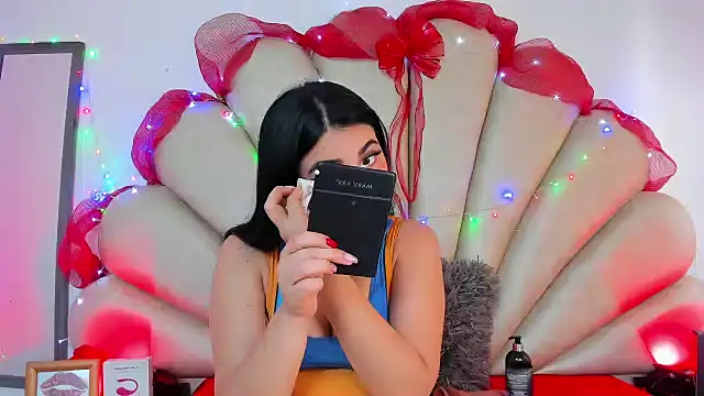 Natasha  Blue online show from 12/17/24, 08:10