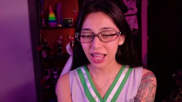amber yull online show from 06/18/26, 02:12