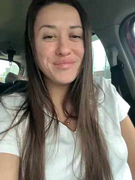 Snapshot of Cherry_Beauty chatting on 12/28/24, 11:30 Cherry Beauty online show from 12/28/24, 11:30