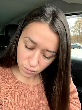 Snapshot of Cherry_Beauty chatting on 10/22/25, 07:30 Cherry Beauty online show from 10/22/25, 07:30