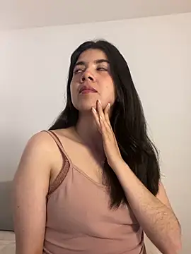 Snapshot of saori_10 chatting on 09/19/25, 04:36 saori 10 online show from 09/19/25, 04:36