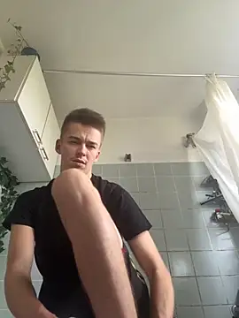 Snapshot of Toyjungee chatting on 09/20/25, 01:34 Toyjungee online show from 09/20/25, 01:34